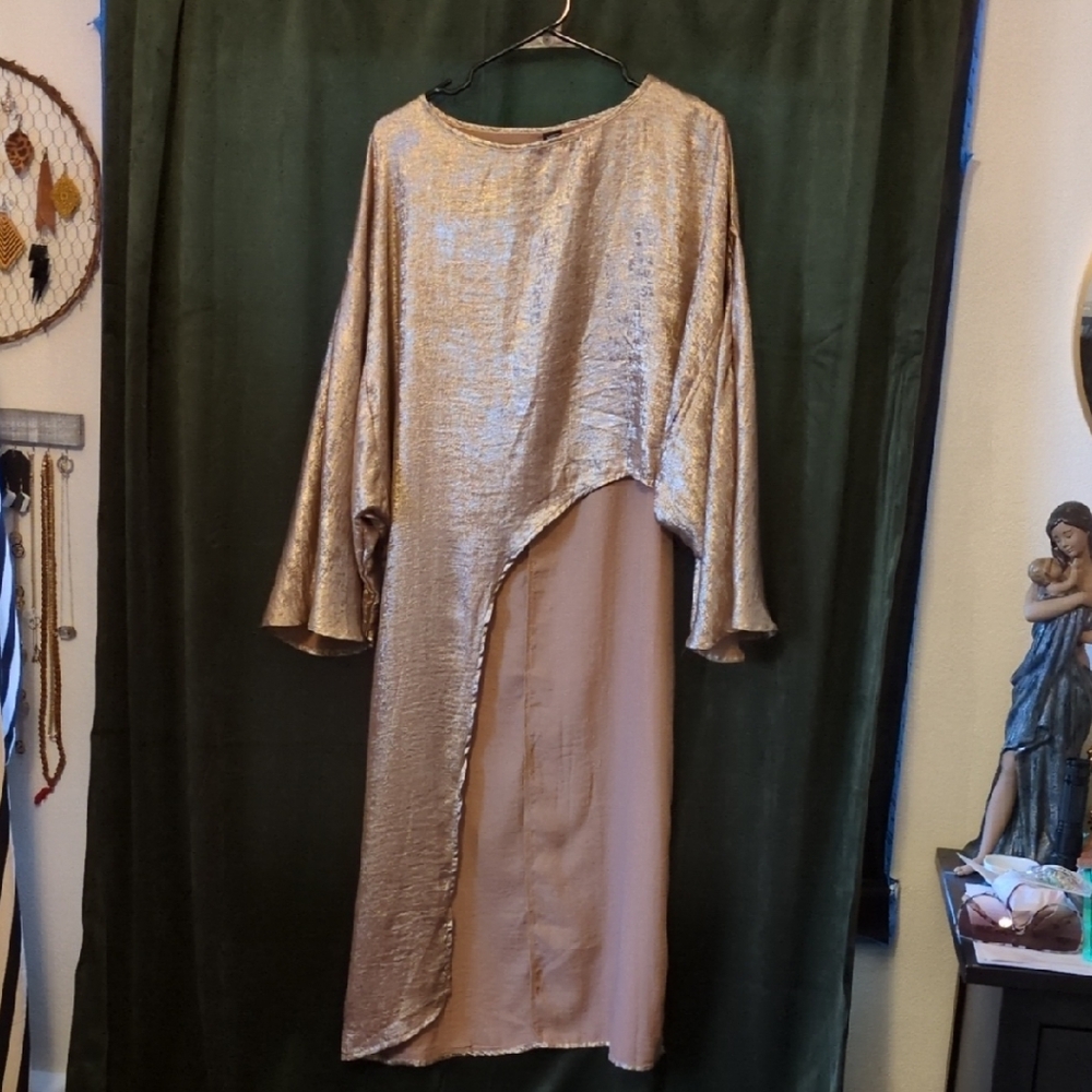 SHEIN Metallic Gold Top
